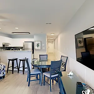 Maravilla #4110 Apartment